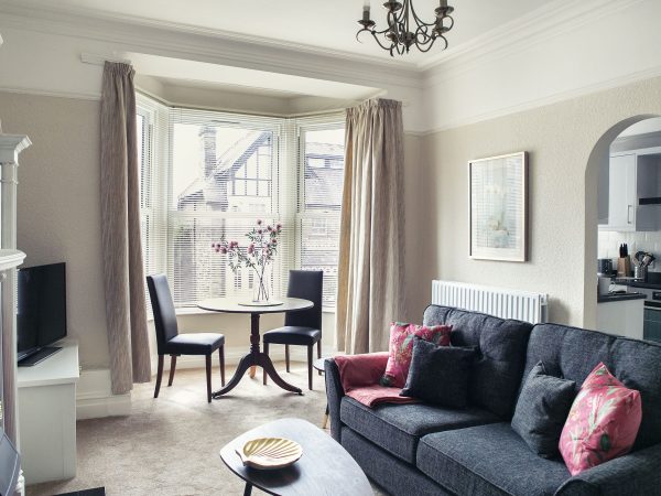 Apt 2, 9 East Park Road