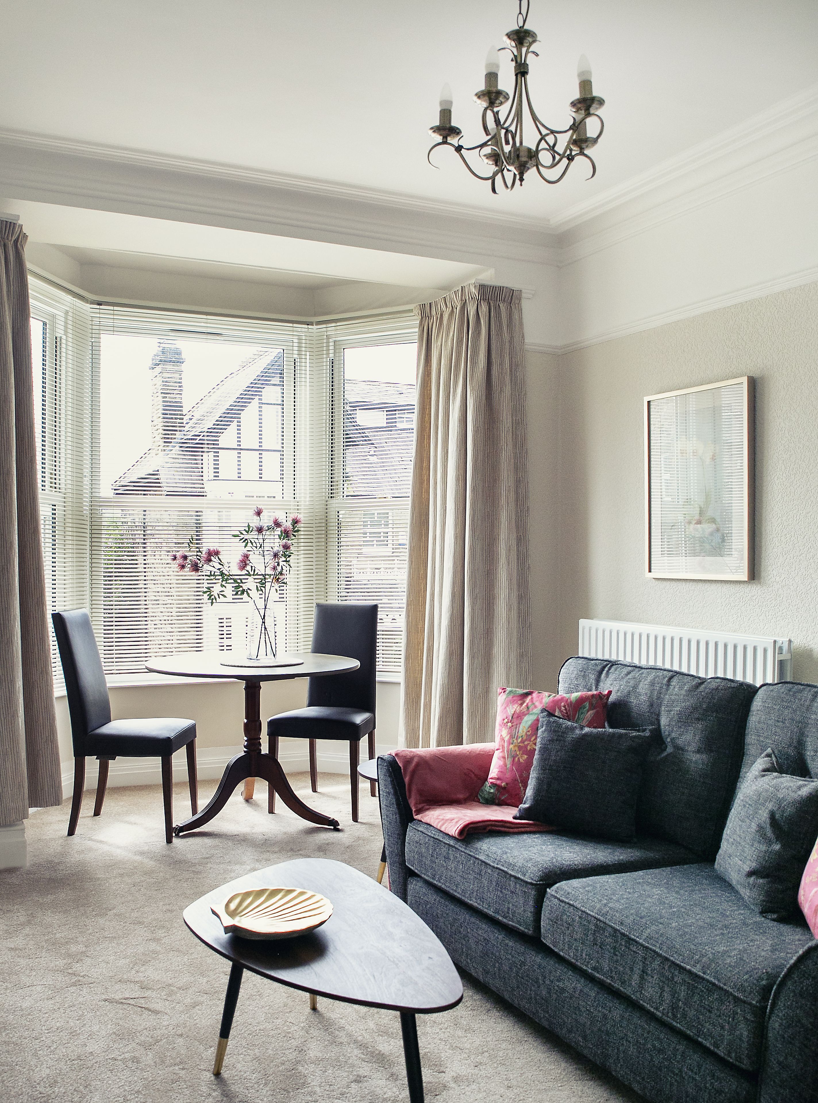 Apt 2 9 East Park Road - image 2