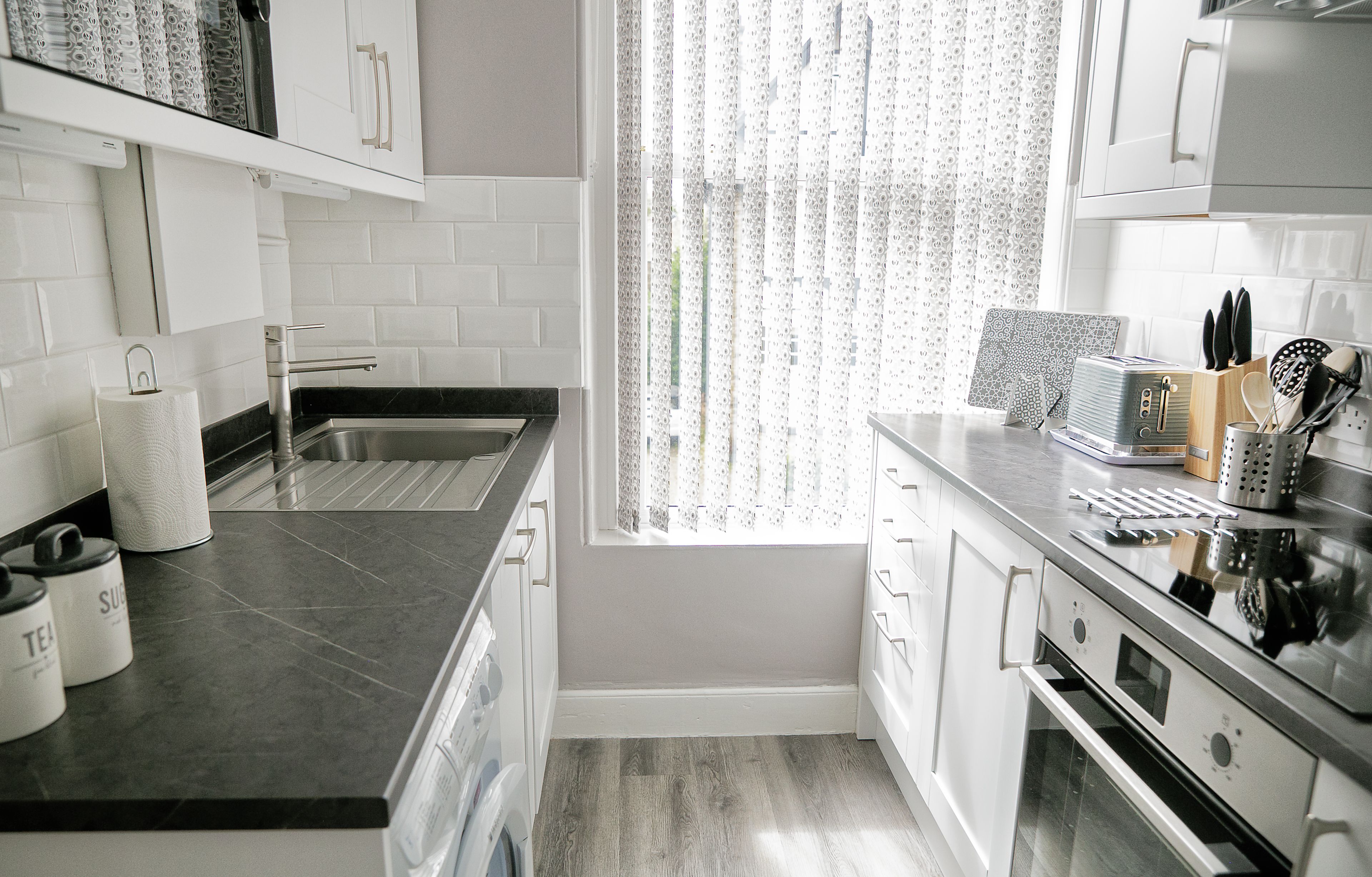 Apt 2 9 East Park Road - image 7