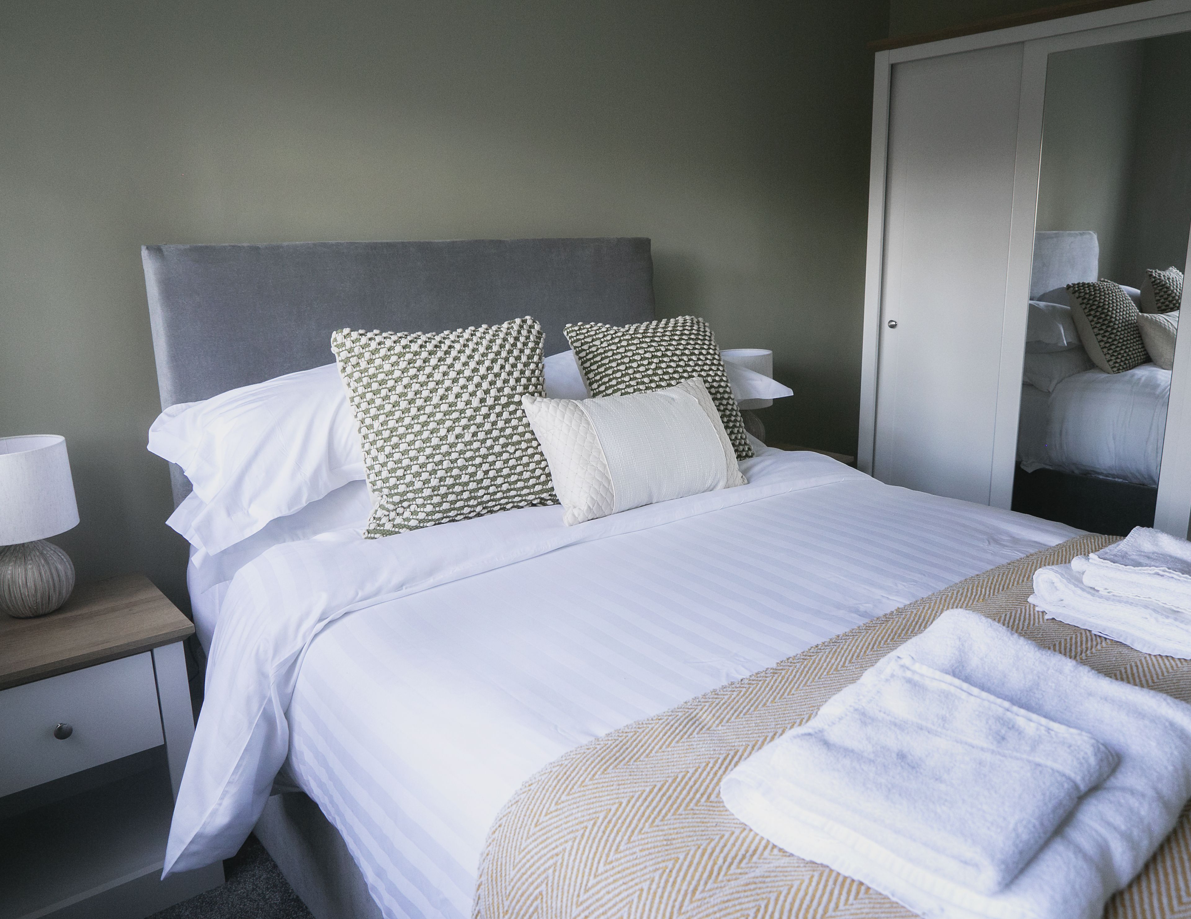 Walshford Lodge Deluxe 2 Bedroom Cottage - image 18
