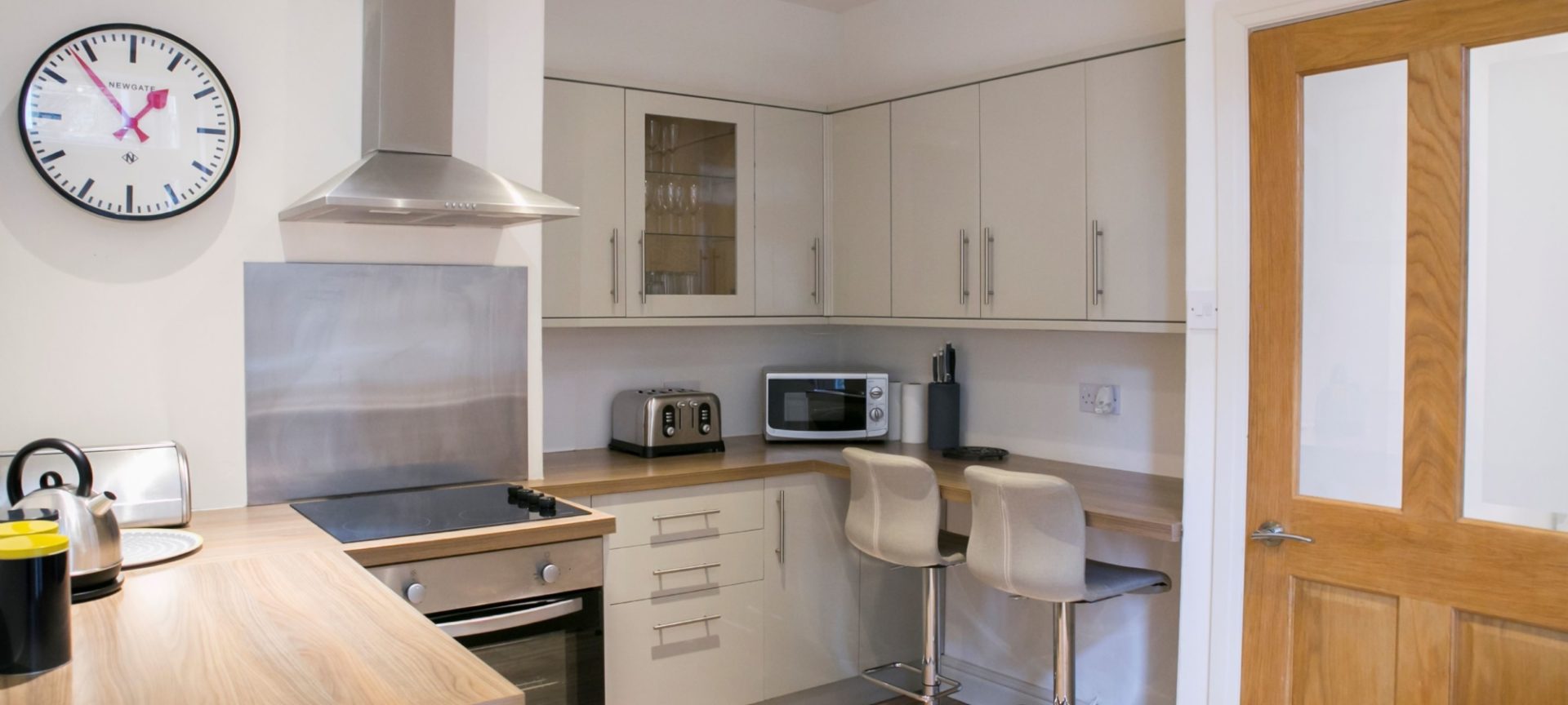 Harlow Apartments – photo 2