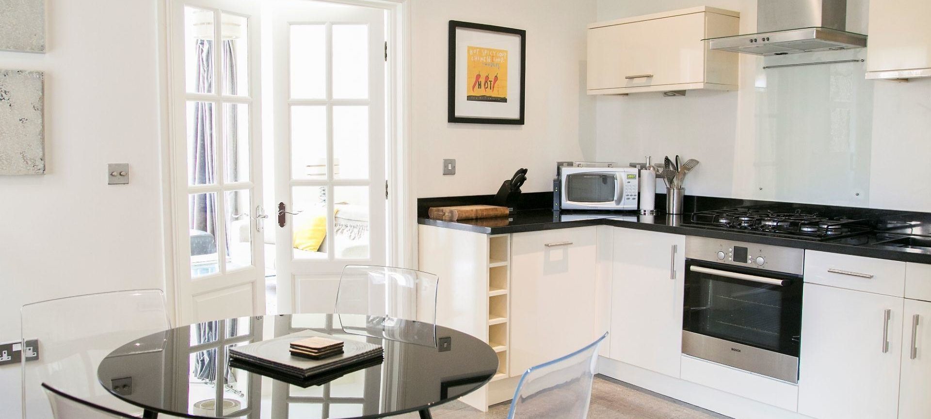 The Green House – deluxe 2 bedroom upper floor apartments – photo 6